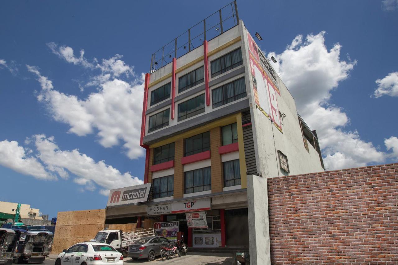 Oyo 666 Mc Hotel Fairview Quezon City Exteriör bild