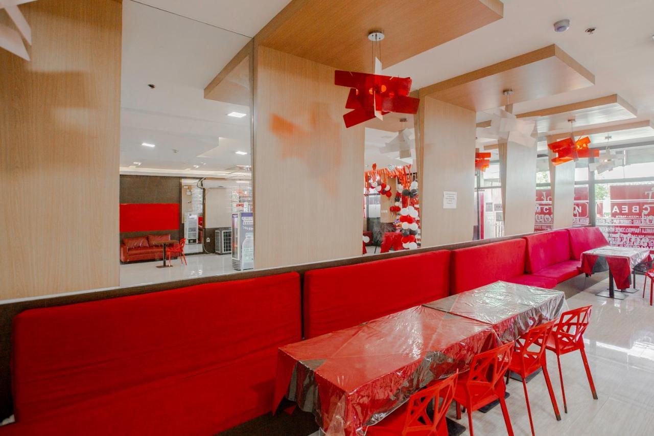 Oyo 666 Mc Hotel Fairview Quezon City Exteriör bild